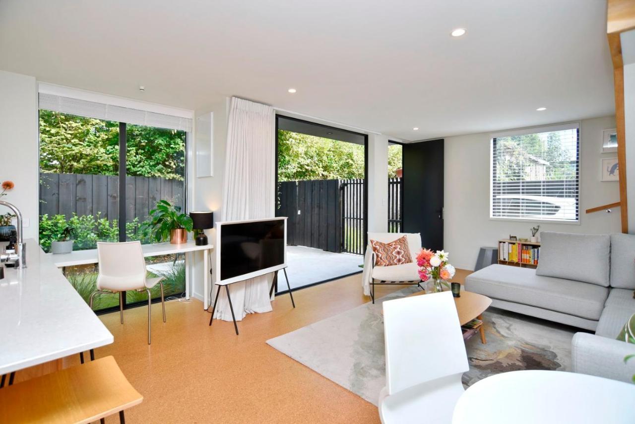 Dickens St - Christchurch Holiday Homes ภายนอก รูปภาพ