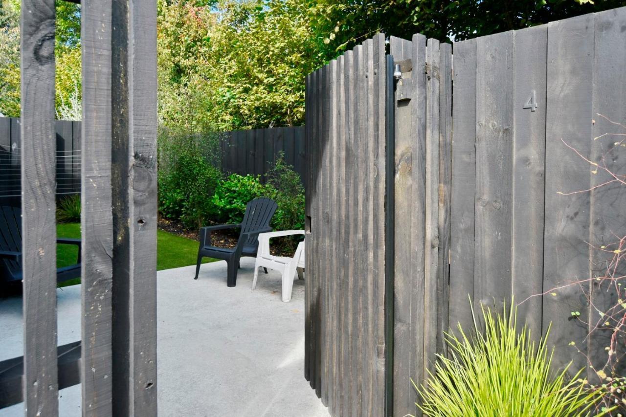 Dickens St - Christchurch Holiday Homes ภายนอก รูปภาพ